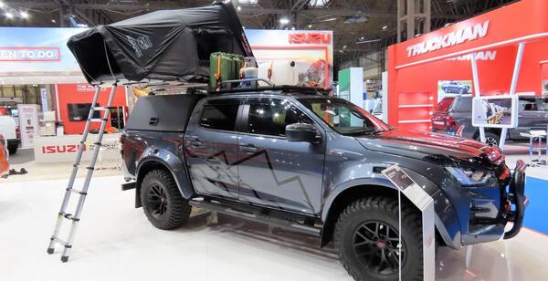 عکس ماشین isuzu dmax