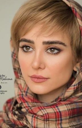 عکس سلفی دختر 16 ساله