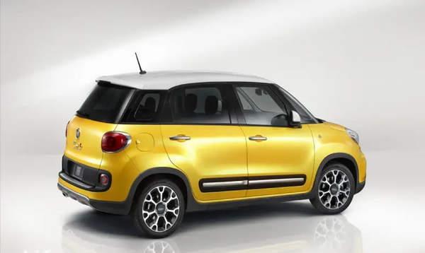 عکس ماشین فیات 500l