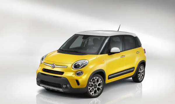 عکس ماشین فیات 500l