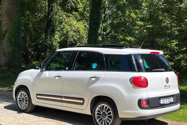عکس ماشین فیات 500l