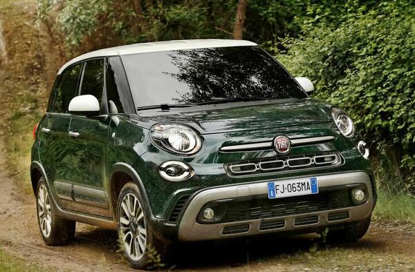 عکس ماشین فیات 500l
