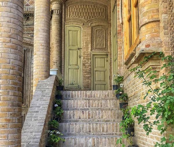 عکس جن در موزه امام رضا