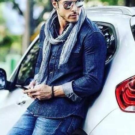 عکس پروفایل پسر با ماشین پارس
