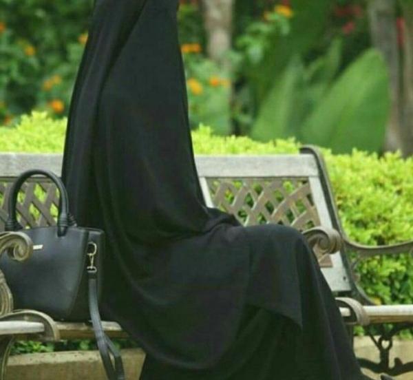 عکس پروفایل دختر چادری در بهار
