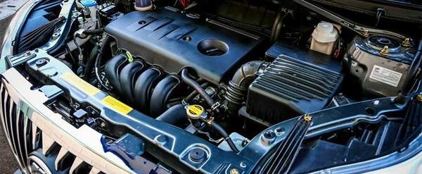 عکس ماشین لیفان x60 دنده ای
