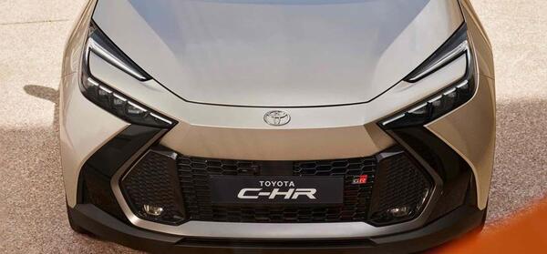 عکس ماشین تویوتا c-hr دیفرانسیل جلو