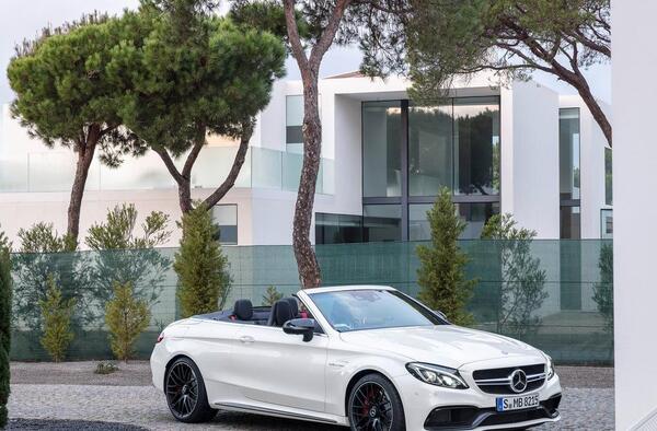 عکس ماشین بنز کلاس c c63