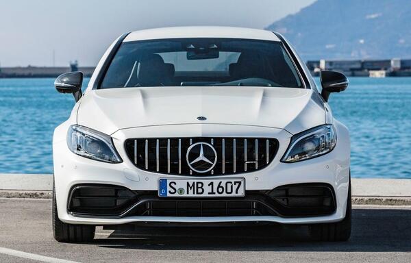 عکس ماشین بنز کلاس c c63