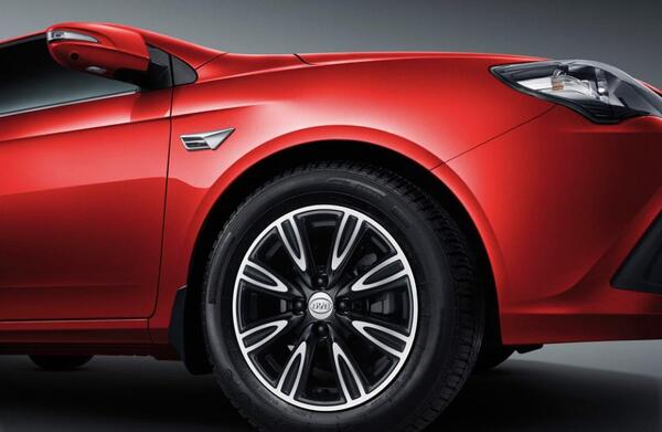 عکس ماشین byd f3