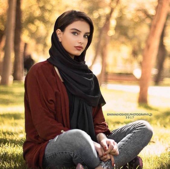 عکس دختر 18 ساله ساده