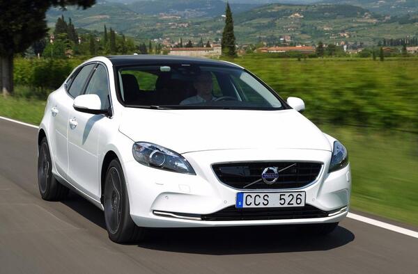 عکس ماشین ولوو v40 r دیزاین