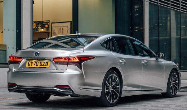 عکس ماشین lexus ls