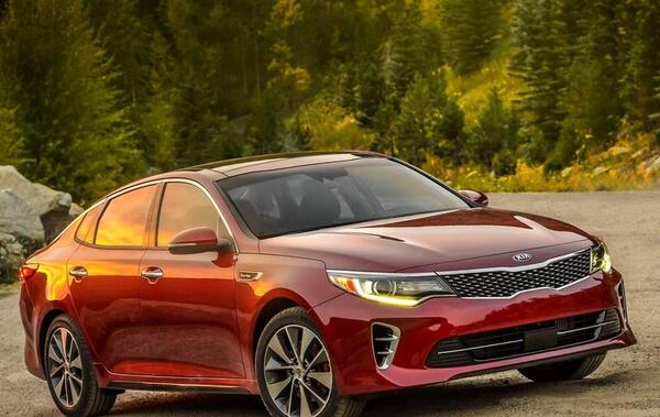 عکس ماشین کیا اپتیما 4 سیلندر gt لاین