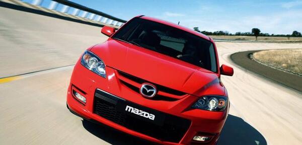 عکس ماشین مزدا 3 قدیم تیپ3