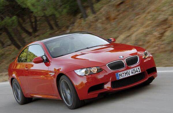 عکس ماشین ب ام و سری 3 کروک 330i