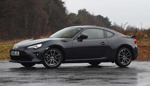 عکس ماشین تویوتا 86 gt