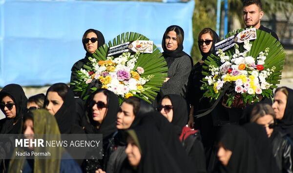 عکس مادر محمدحسین میثاقی