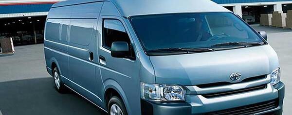 عکس ماشین toyota hiace