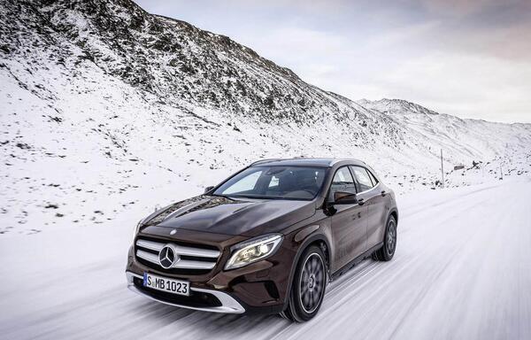 عکس ماشین بنز کلاس gla gla250