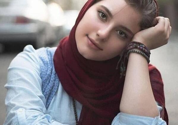 عکس دختر برای پروفایل طبیعی ۱۵ ساله