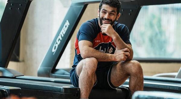 عکس برادر رحمان عموزاد
