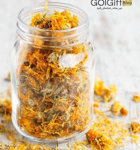 عکس گل همیشه بهار خشک شده