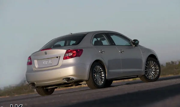 عکس ماشین suzuki kizashi