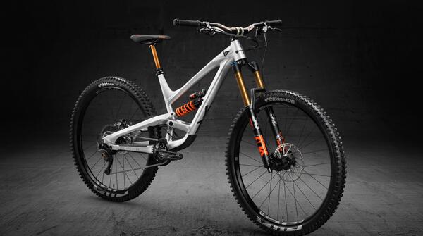 عکس ماشین capra 4door