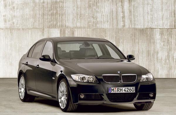 عکس ماشین ب ام و سری 3 کوپه 325i