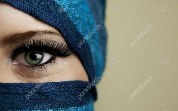عکس دختر ۱۵ ساله چشم ابی