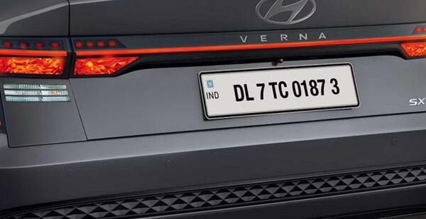 عکس ماشین hyundai verna