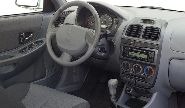 عکس ماشین hyundai verna