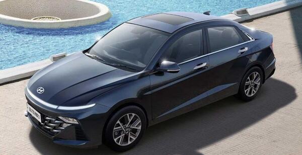 عکس ماشین hyundai verna