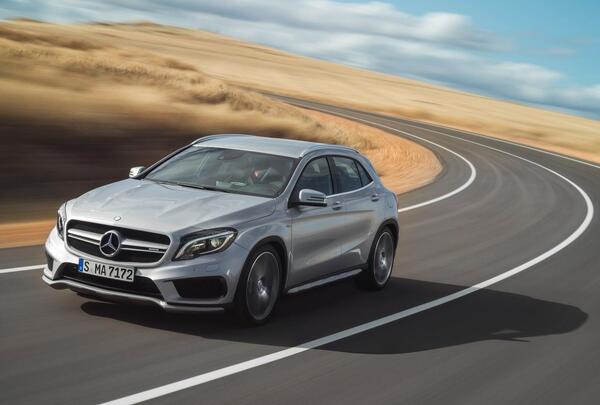 عکس ماشین بنز کلاس gla gla45