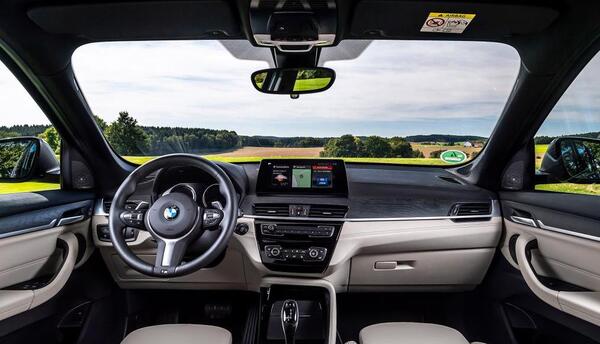 عکس ماشین bmw x1
