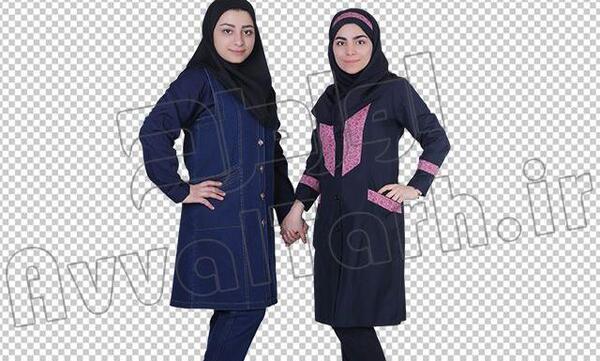 عکس دختر 18 ساله در مدرسه