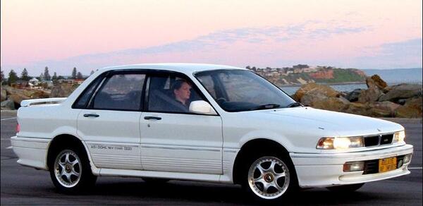 عکس ماشین mitsubishi galant