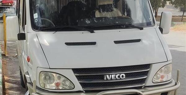 عکس ماشین ایویکو ون آراد (a36)