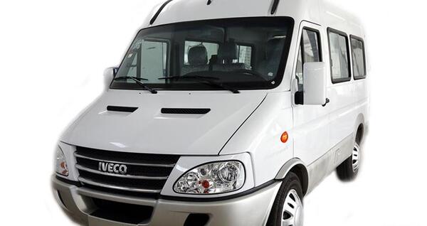 عکس ماشین ایویکو ون آراد (a36)