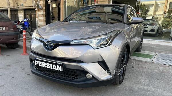 عکس ماشین تویوتا c-hr تمام چرخ محرک