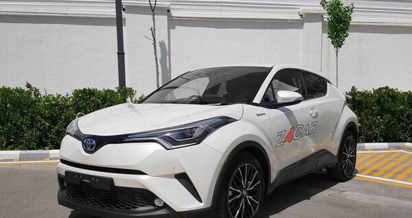 عکس ماشین تویوتا c-hr تمام چرخ محرک
