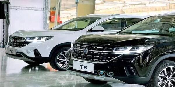عکس ماشین فردا t5