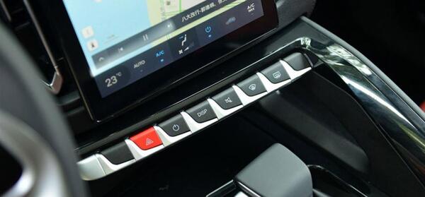 عکس ماشین فردا t5
