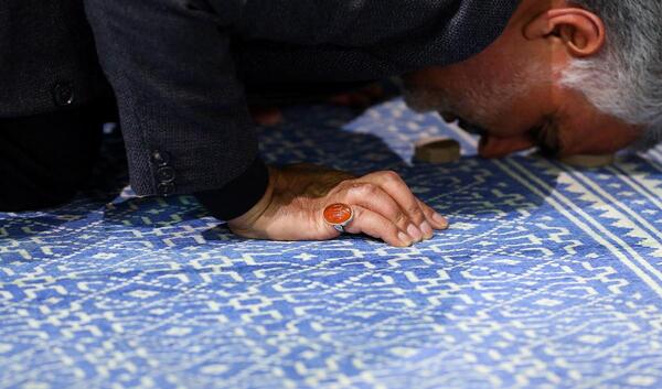 عکس خواهر حاج قاسم