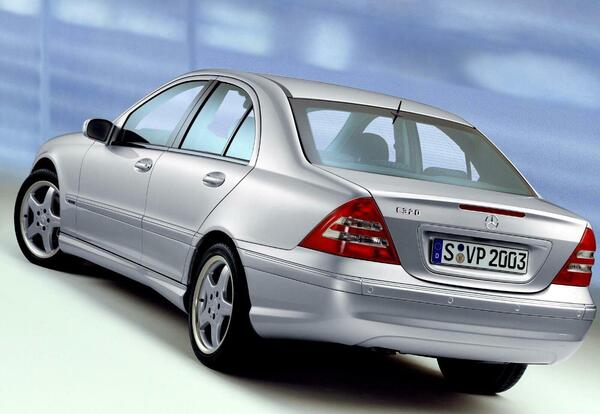 عکس ماشین بنز کلاس c c230