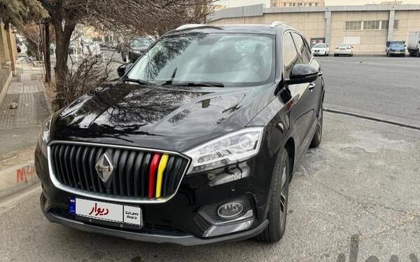 عکس ماشین بورگوارد bx7 آلتیمیت