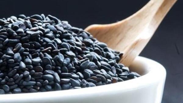 عکس سیاه دانه روغن