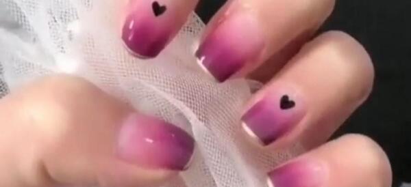 عکس ایده دیزاین ناخن ساده در خانه