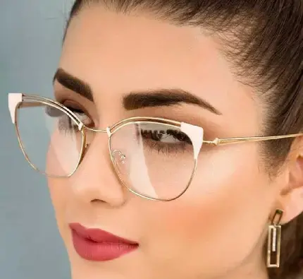 عکس دختر ایرانی با عینک